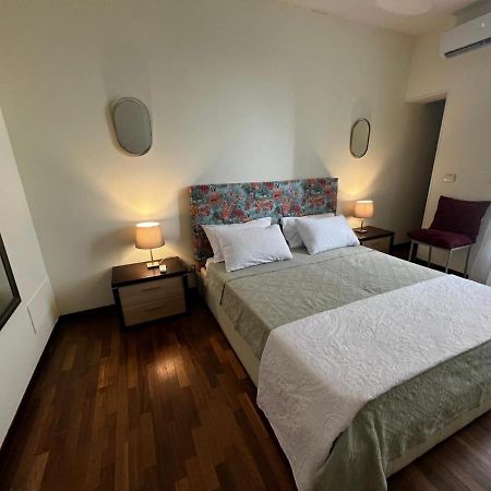 Al Castello Apartment Catania Bagian luar foto