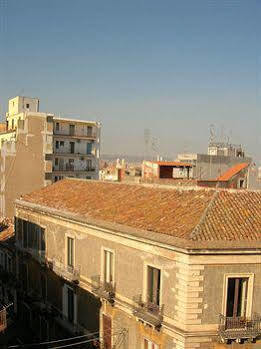 Al Castello Apartment Catania Bagian luar foto